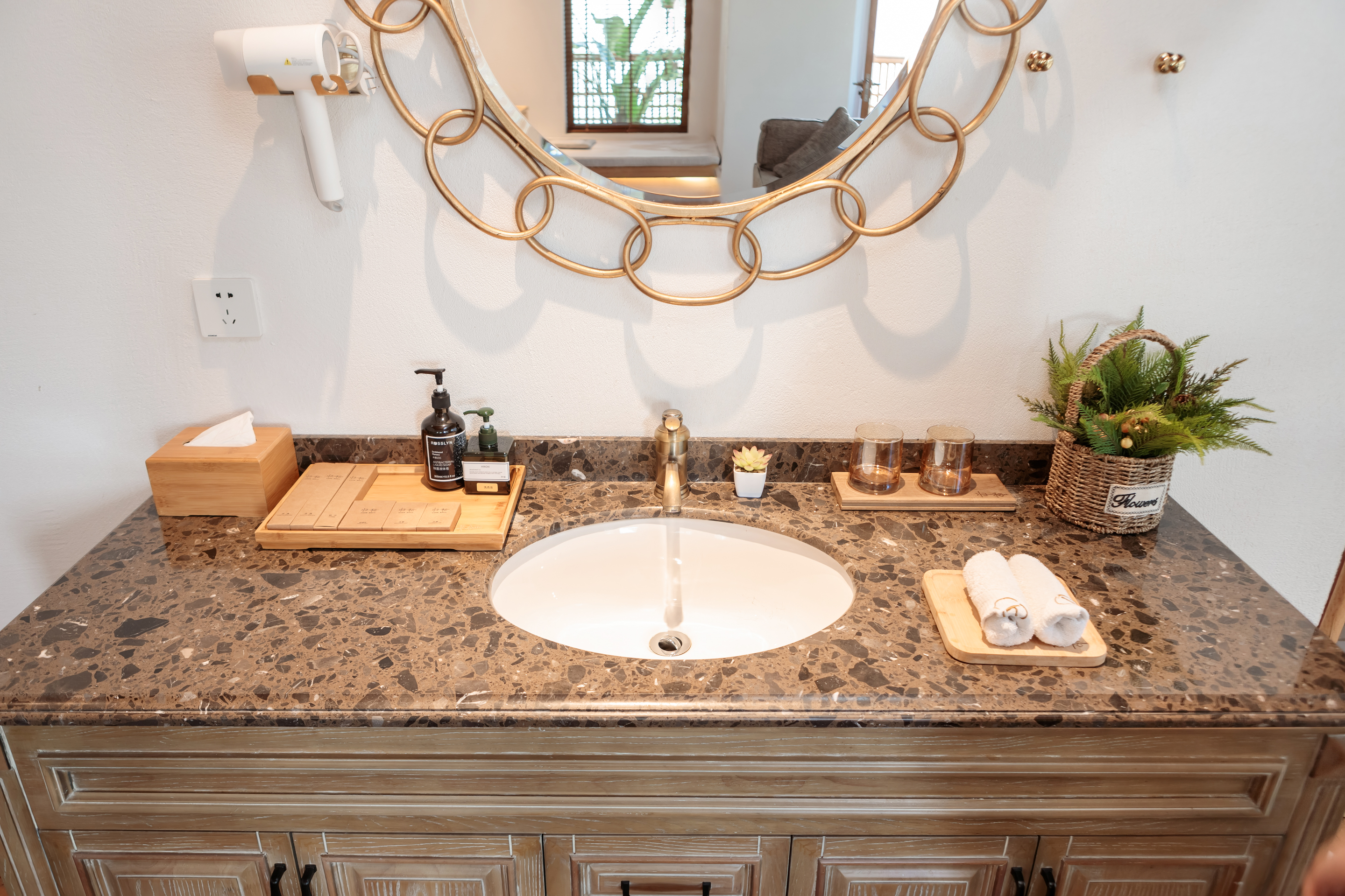 紫萱豪华双床房