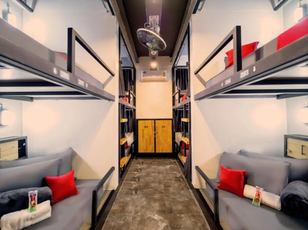 Episode 11 Hostel Sukhumvit - Bangkok