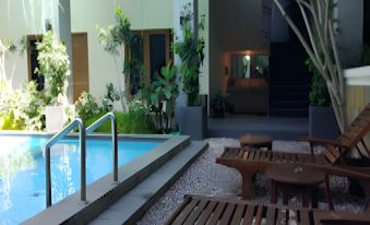 crystal inn - Housity