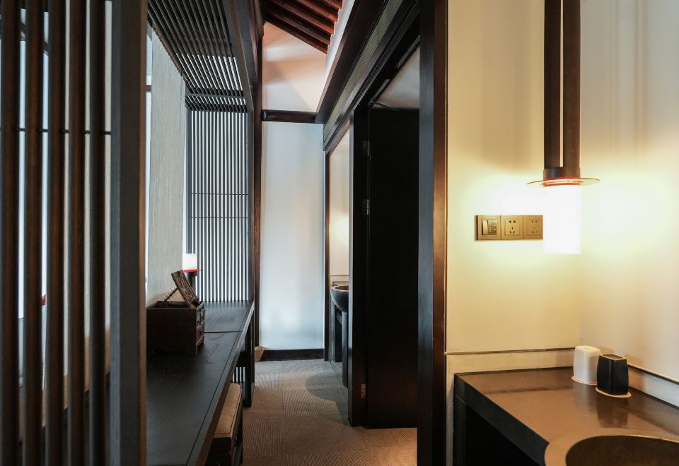 Savoir Resort Hangzhou XixiCourtyard Room - Lake-View