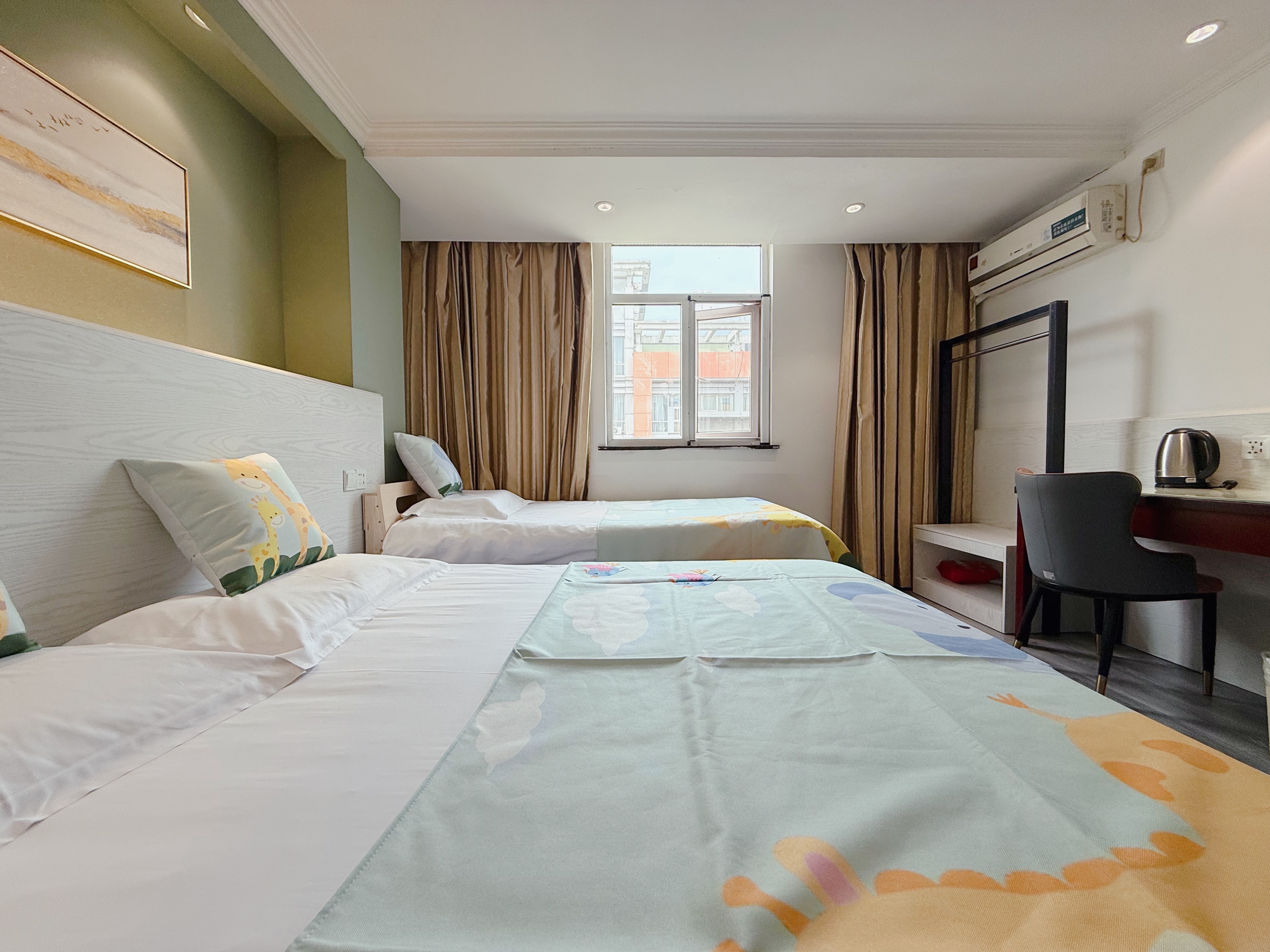 童趣HOME房（婴儿浴盆+卡通）