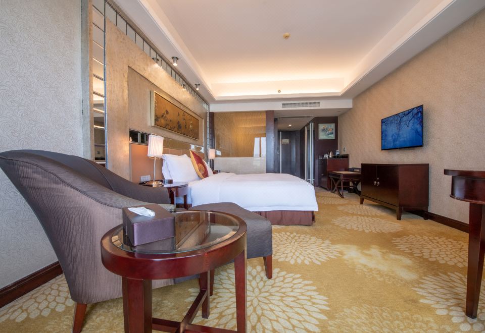 观海豪华海景大床房