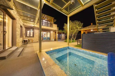 Gubei Water Town · Outdoor Private Hot Spring · Cuilu Mountain Residence Party Villa Hoteles en 