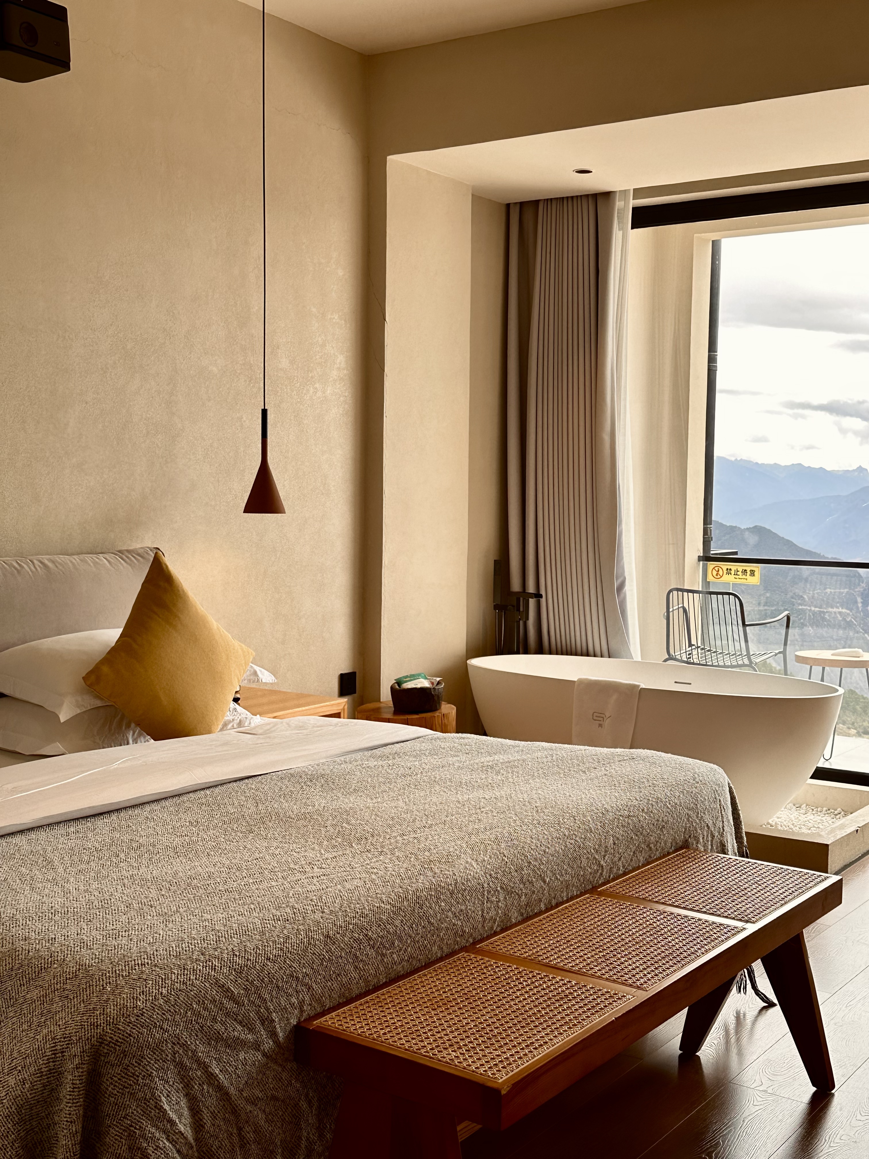 寒露·观景阳台大床房