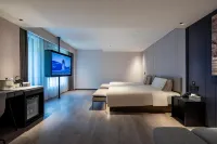 Kaifeng Millennium City Park Drum Tower Square Atour Hotel Hotels in 