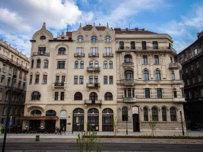 City Hotel Mátyás Hotel di 