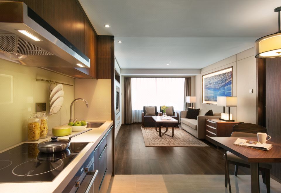 一室一厅套房（全套厨房设备+洗烘机+浴缸）