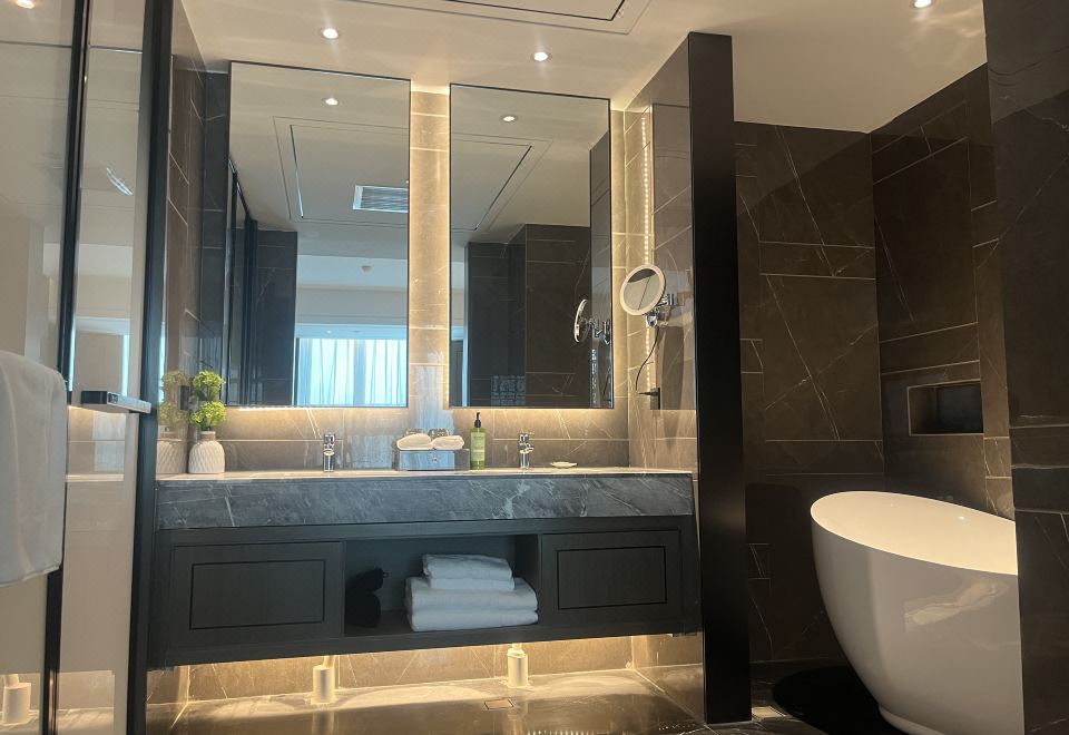 花園豪華套房【270°全景落地窗+超大會客廳】