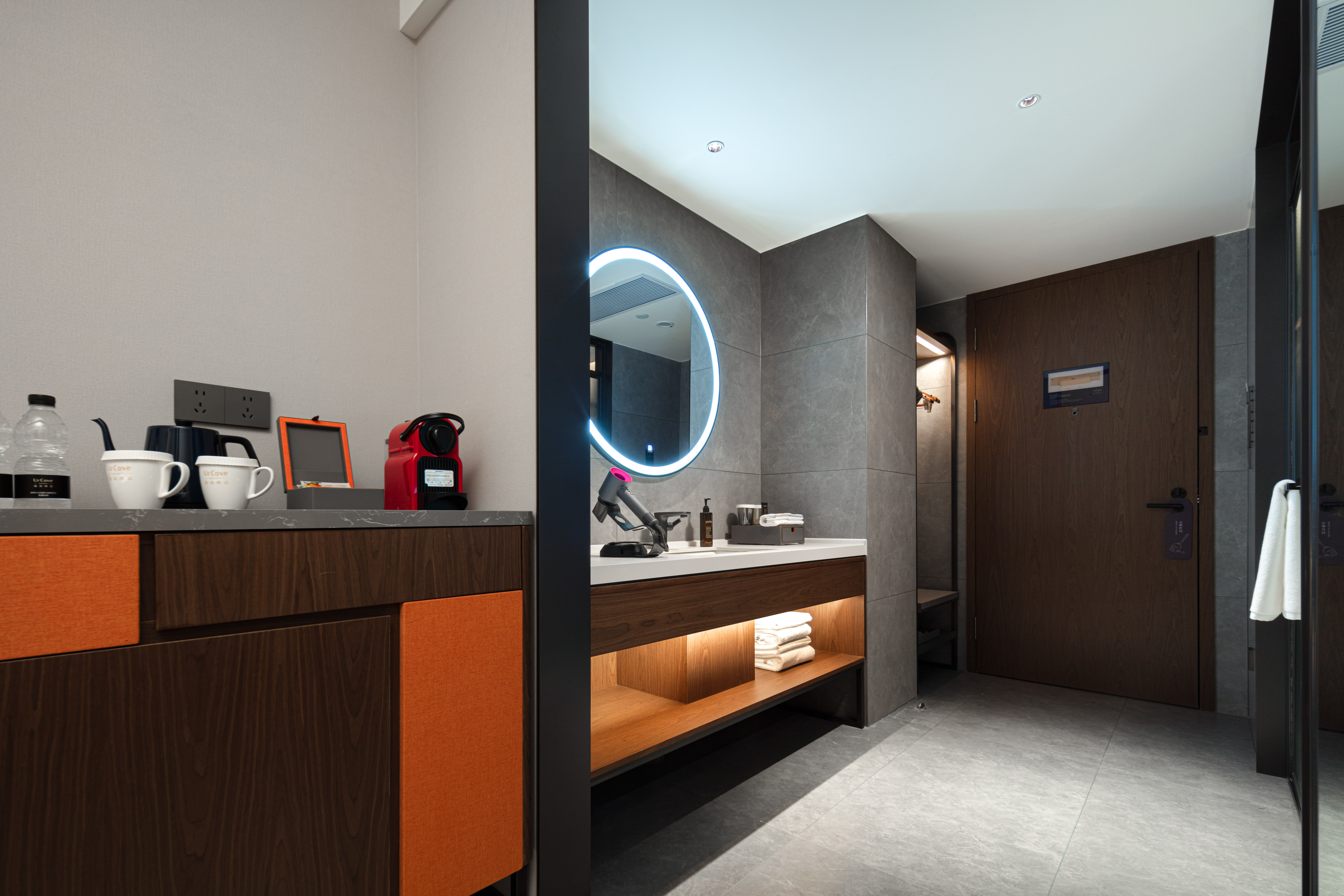 行政双床房（皮爷胶囊Coffee机+智能客控+零压床垫）