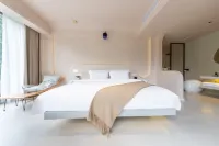 The Island private soup hotel