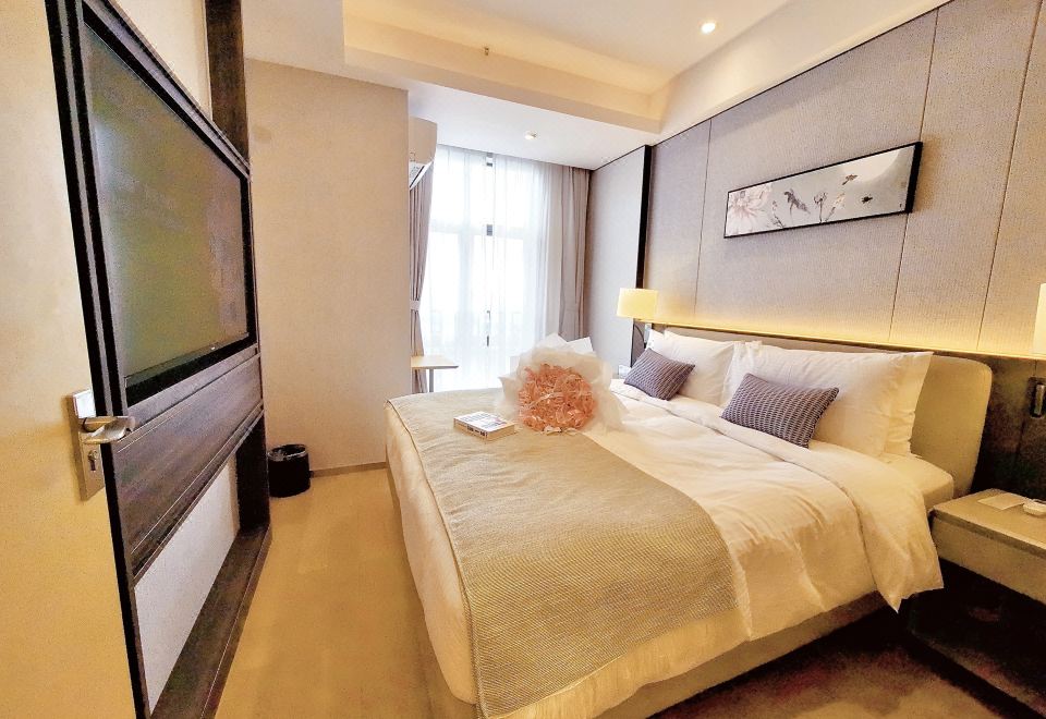 Somerset Haizhu Centre GuangzhouDeluxe Three-Bedroom Suite (Washer Dryer + Kitchen + Two Bathrooms)
