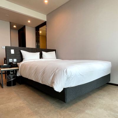 프리미어 더블룸 하프오션뷰  SL호텔 강릉 쿠폰