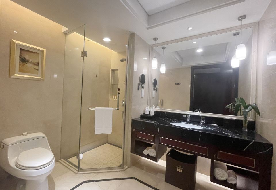 江景商务大床房（带沙发）