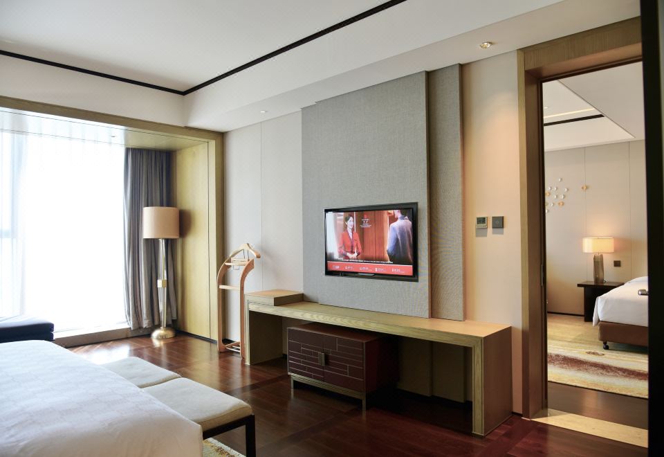 四人家庭套房（一线海景+享阖家欢乐空间）