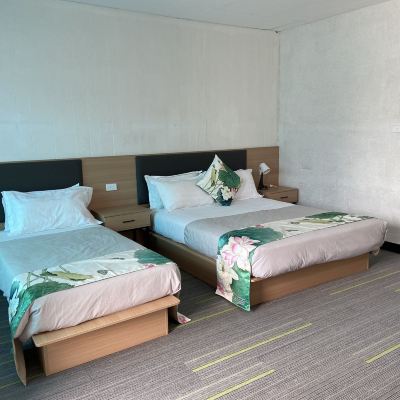 Deluxe Twin Room (Triple Room) Jasper Motor Inn Promo Code
