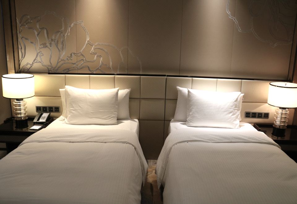 荷里活雙床房（金可兒床墊+AccaKappa洗護+休閑浴缸）