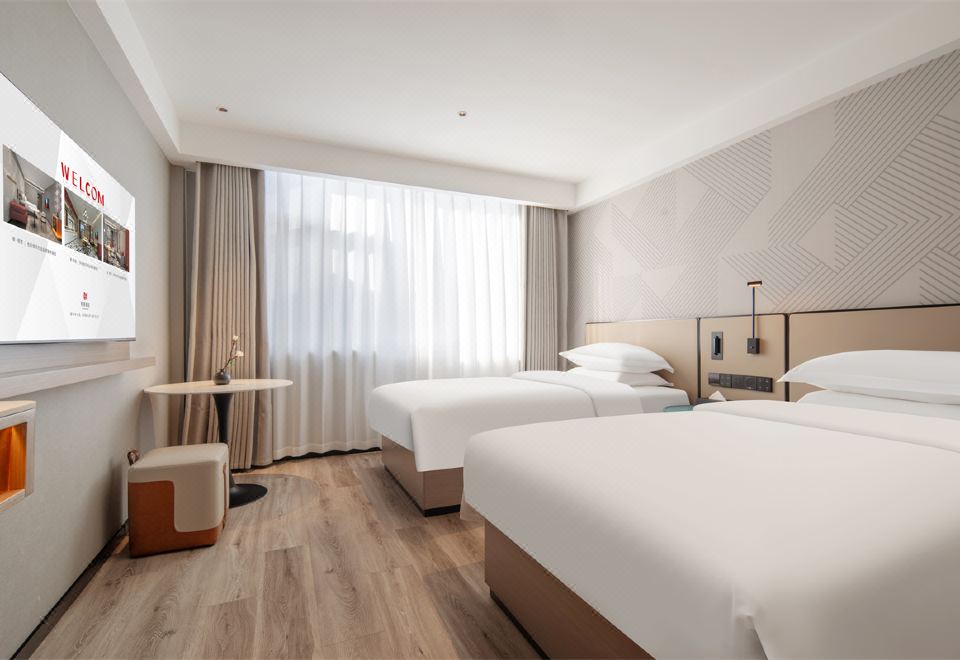 智能高級雙床房〔小度音響+智能投屏+零壓床墊〕