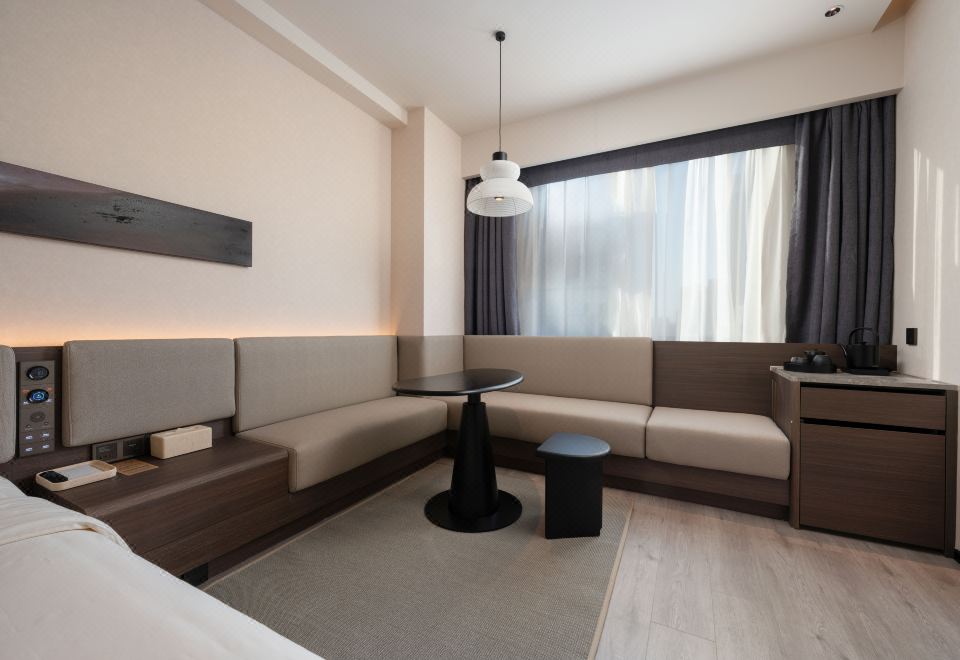 深睡行政大床房（深睡楼层+65寸投屏电视+智能客控）