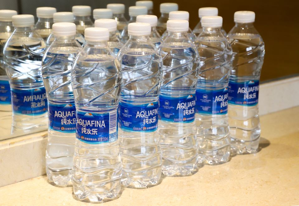 Wyndham JingzhouSuite With Cards