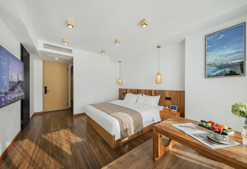 星雨·山景大床房