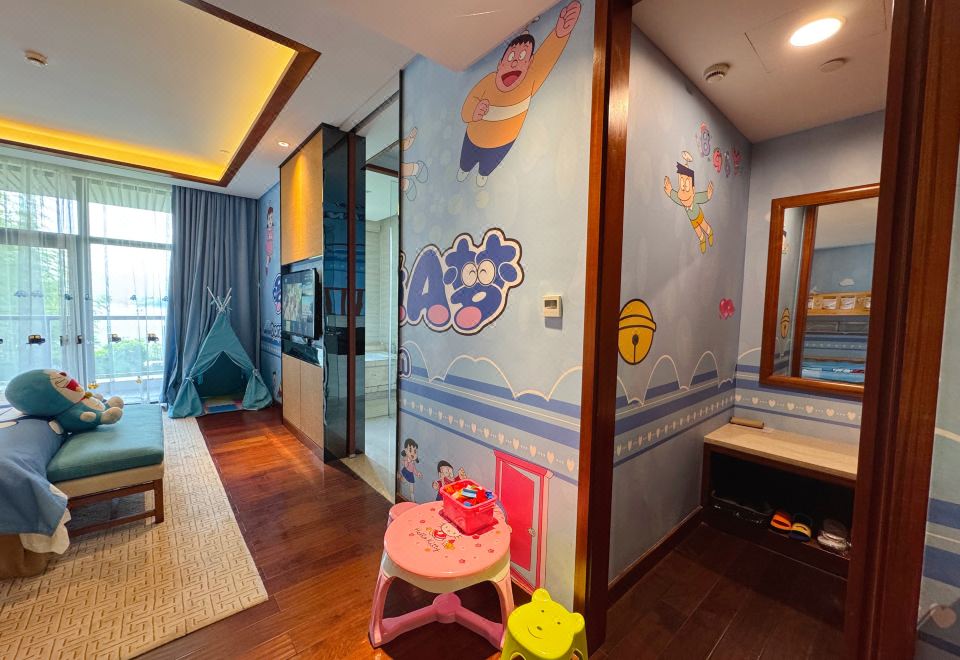 Narada Qiandao Lake ResortLake View King Size Bed, Family Room, High-low Bed