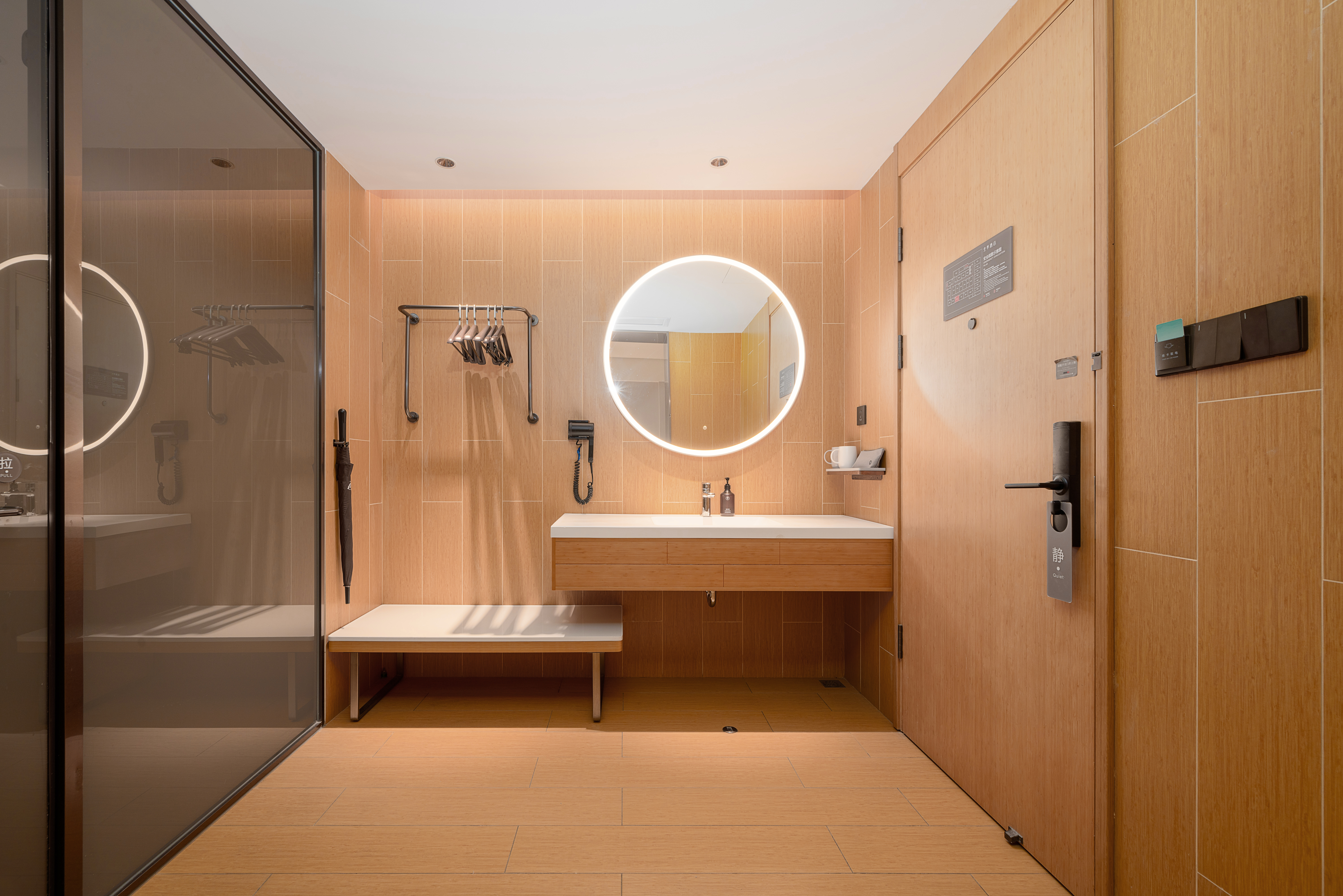 高级大床房-禁烟