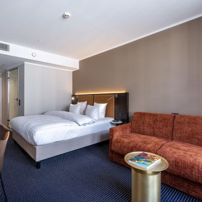 四人房 廣場酒店優惠