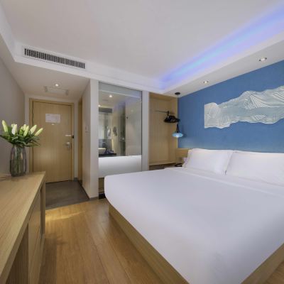 高級大床房 桔子飯店（南京新街口張府園地鐵站店）優惠