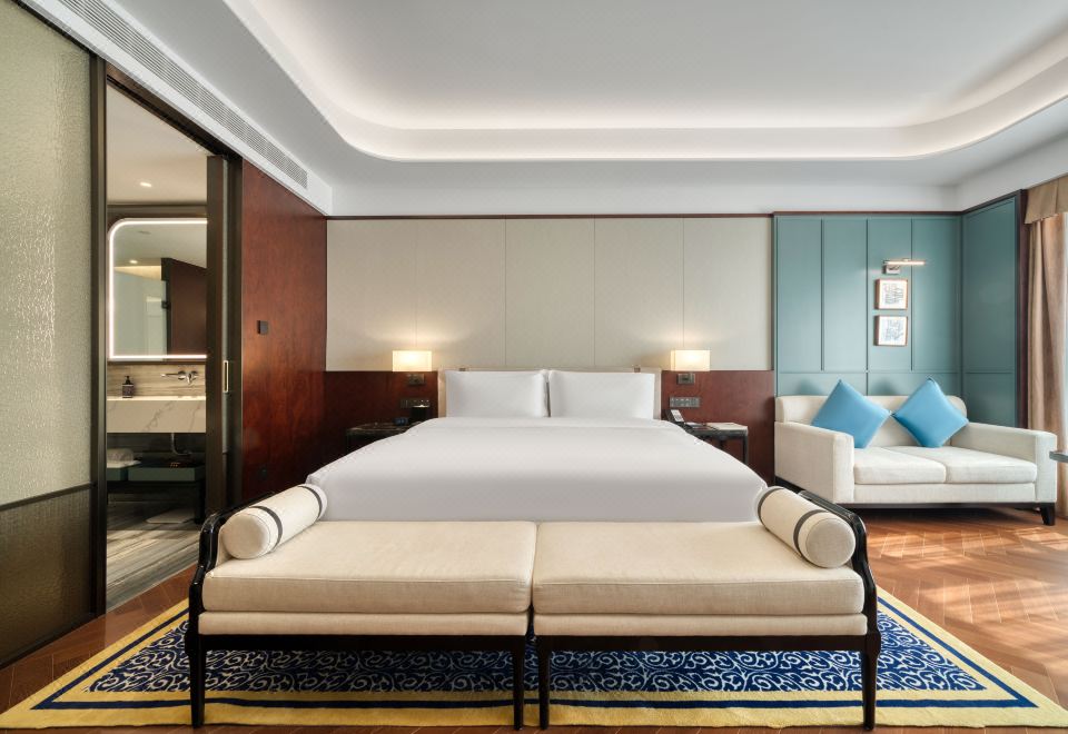 ZhouShan CaiFu HotelDeluxe Queen Room