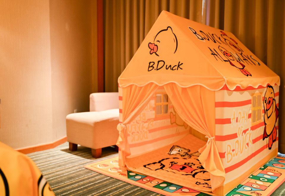 B.Duck小黃鴨親子主題房