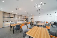 u Hotel (Hezhou Zhaoping Government Affairs Center)