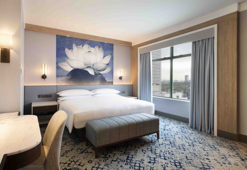 Sheraton Saigon Grand Opera HotelClub Lounge Access, Larger Suite, 1 King