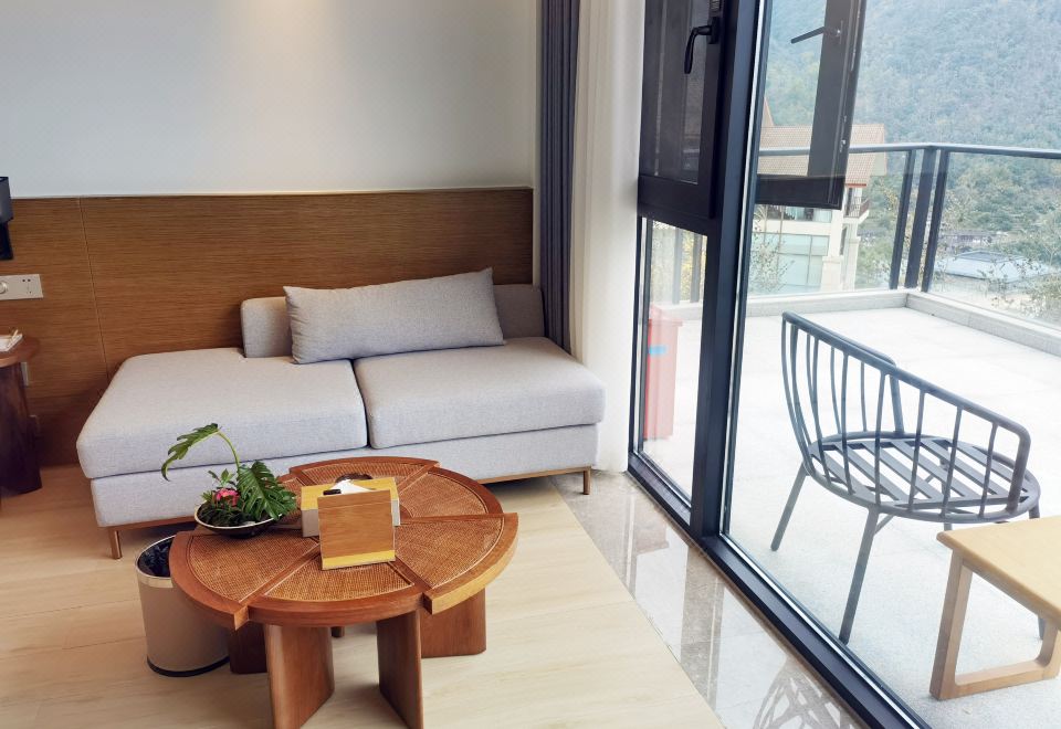 FUZHOU ROYAL HOT SPRING HOTEL & RESORTYunshui Pavilion - Family Villa (Two Bedroom+Outdoor Hot Spring Pool)