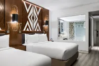 Crowne Plaza FIJI NADI BAY RESORT & SPA by IHG