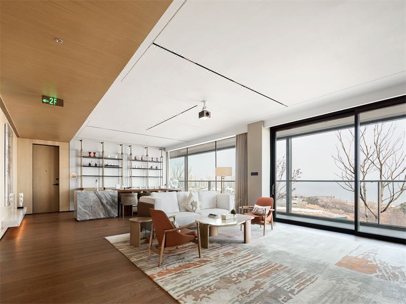 Single-family Lake View Room