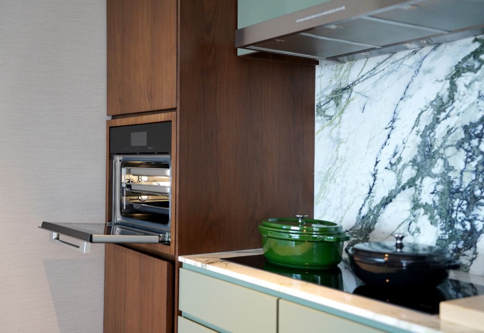 复式套房（尊享超大浴缸+城景大阳台+戴森吹风机）