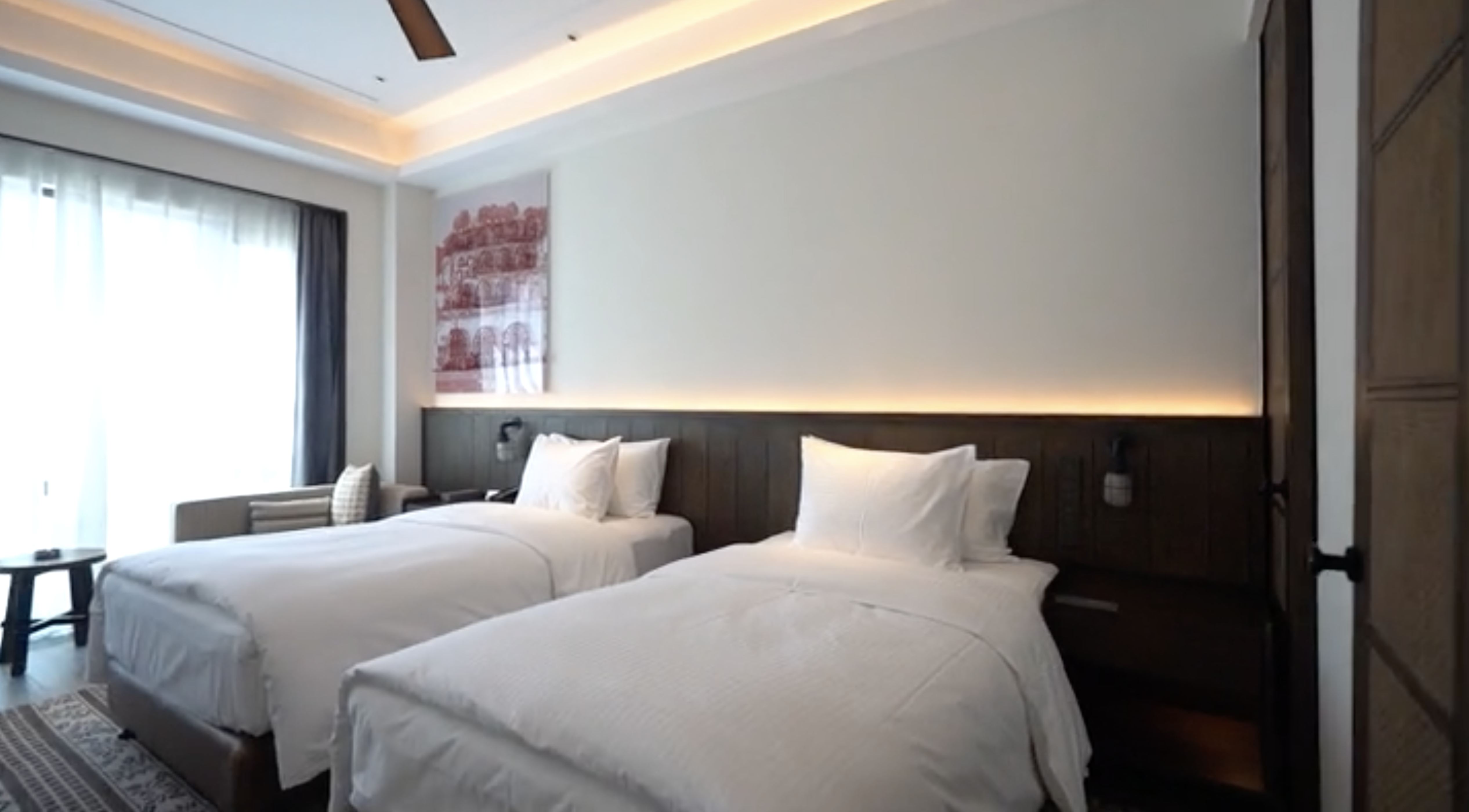 陕北风情湖景双床房