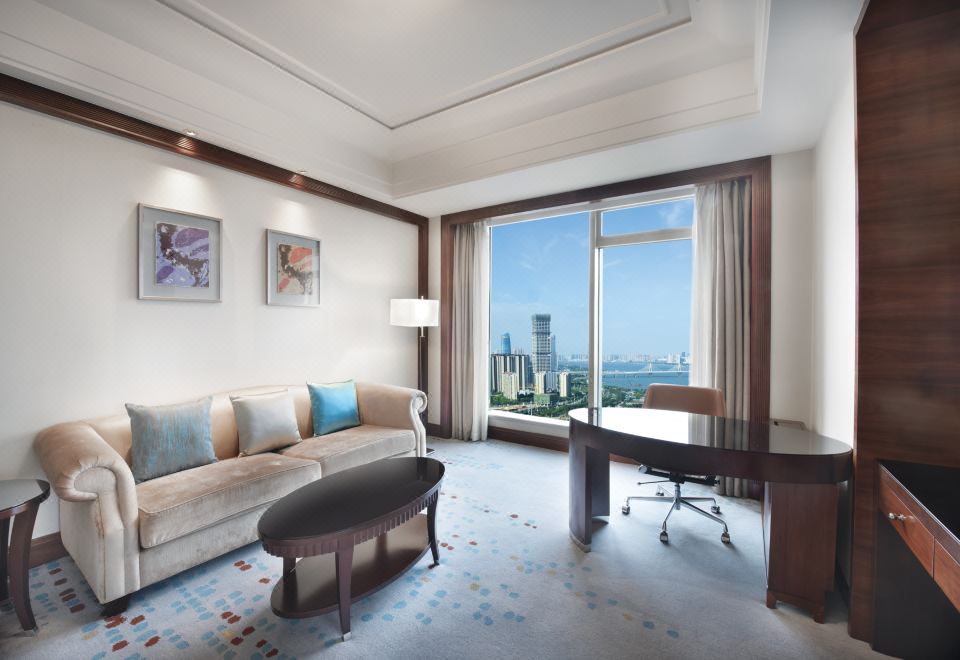 皇冠城景家庭套房