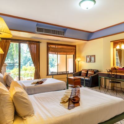 ห้องพรีเมียร์ เตียงเดี่ยว 2 เตียง รหัสโปรโมชั่น ผึ้ง-หวาน รีสอร์ท แอนด์ สปา กาญจนบุรี