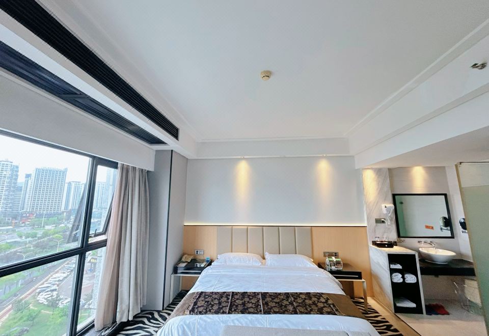 璀璨全河景大床房