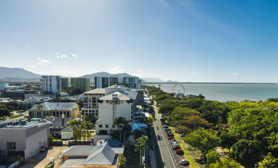 高级特大床阳台套房