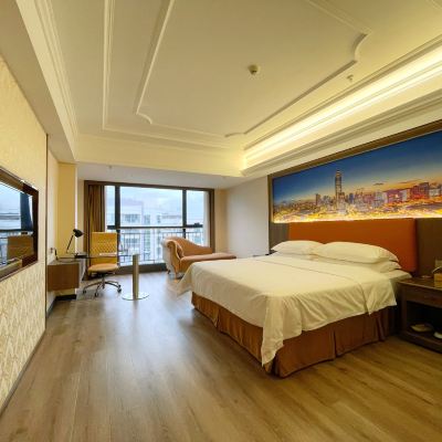 商務雅緻大床房 維也納國際飯店（中山火炬中心店）優惠