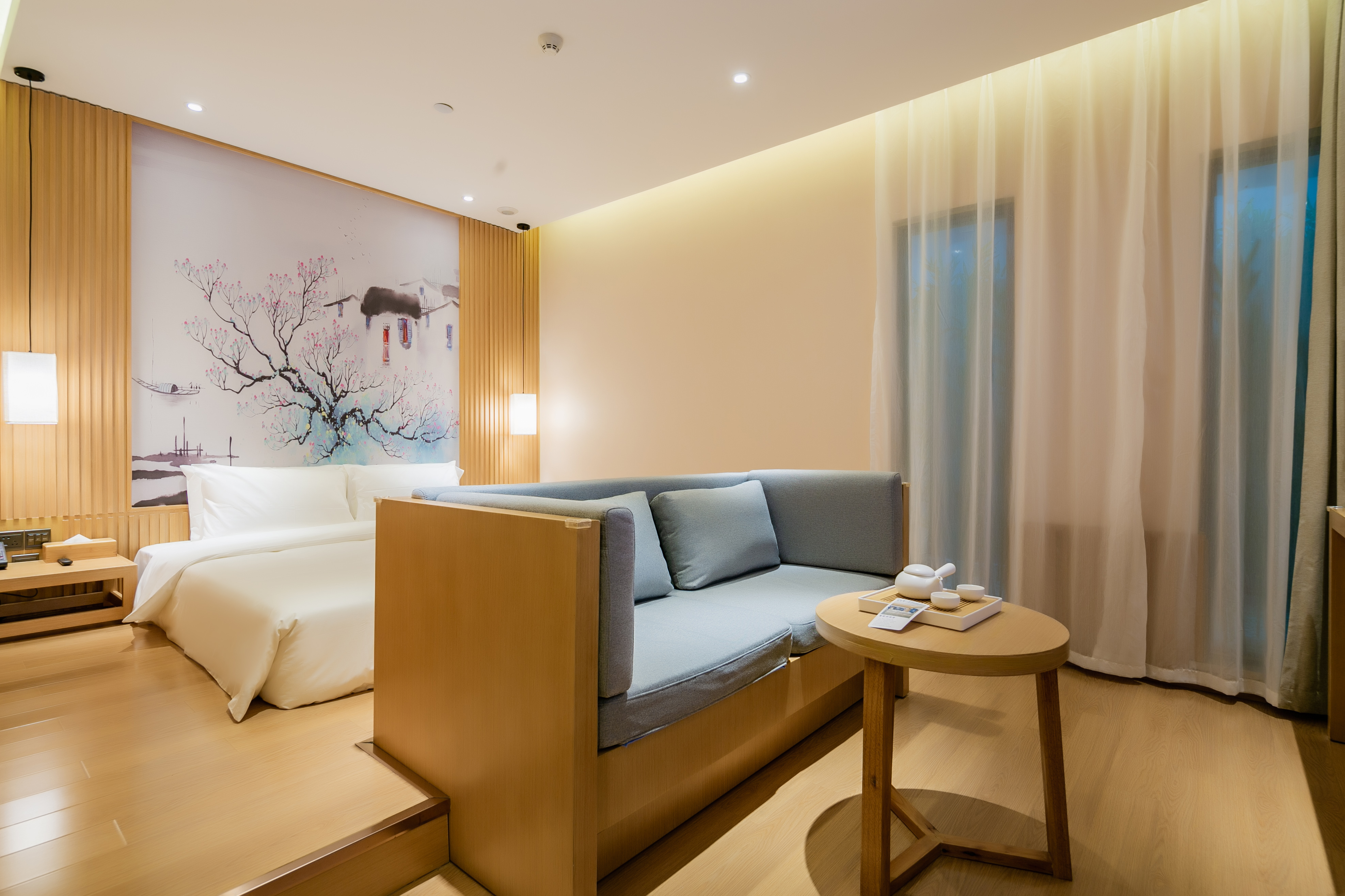 高级大床房【投屏电视|巨幕影音】