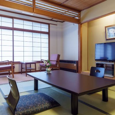お部屋タイプおまかせ（8畳）一泊朝食付き（ご夕食なし） 兵衛向陽閣 クーポン