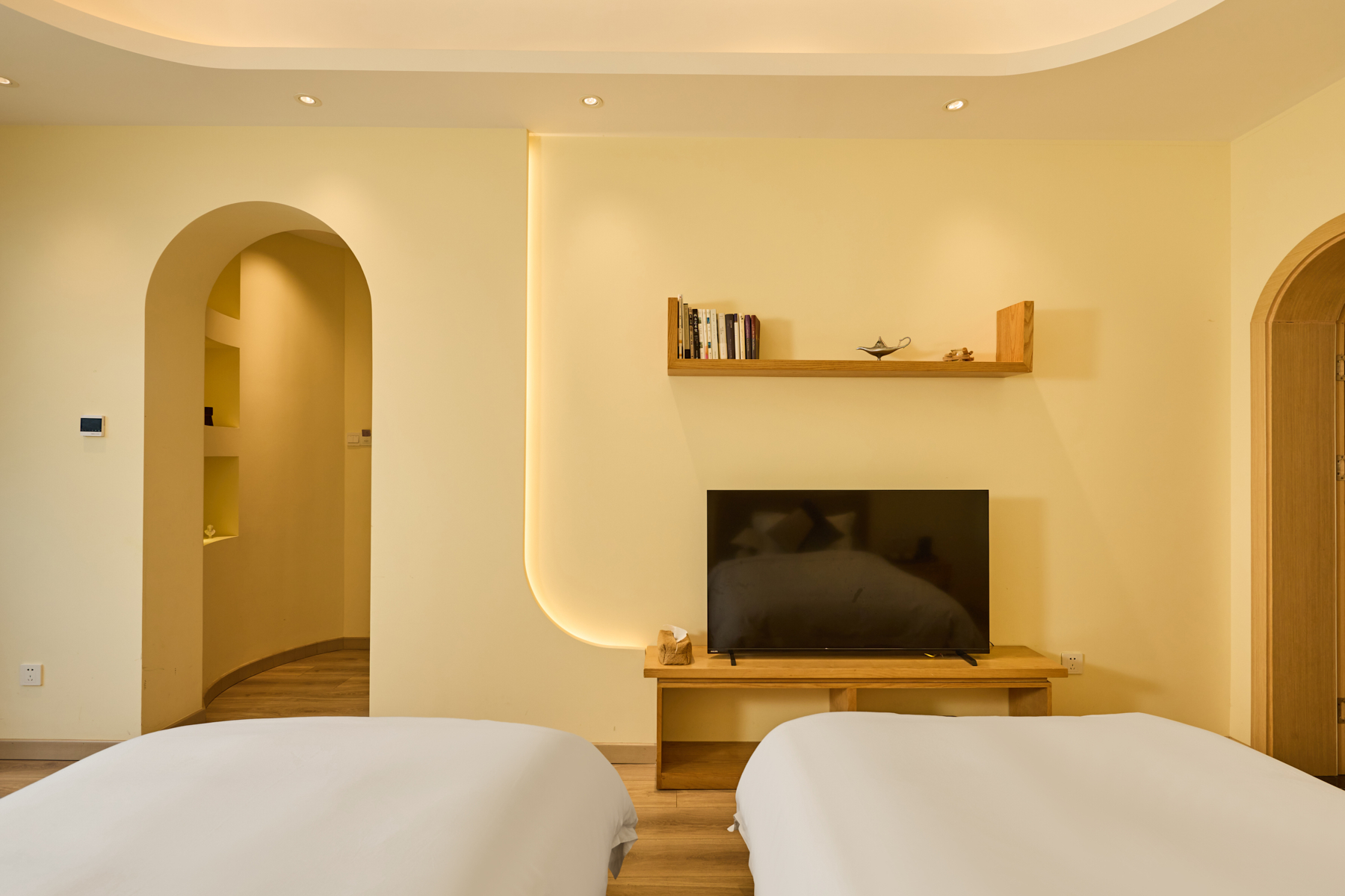 松茶地暖双床房（地中海风格+假山流水）