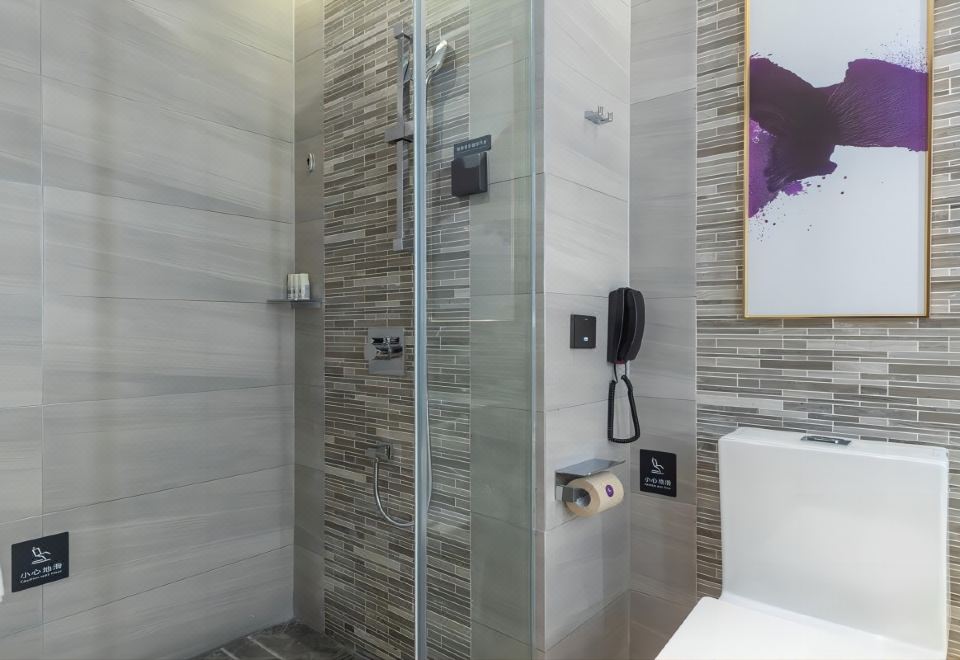 商务双床房（智能客控+手机投屏+慕斯床垫）