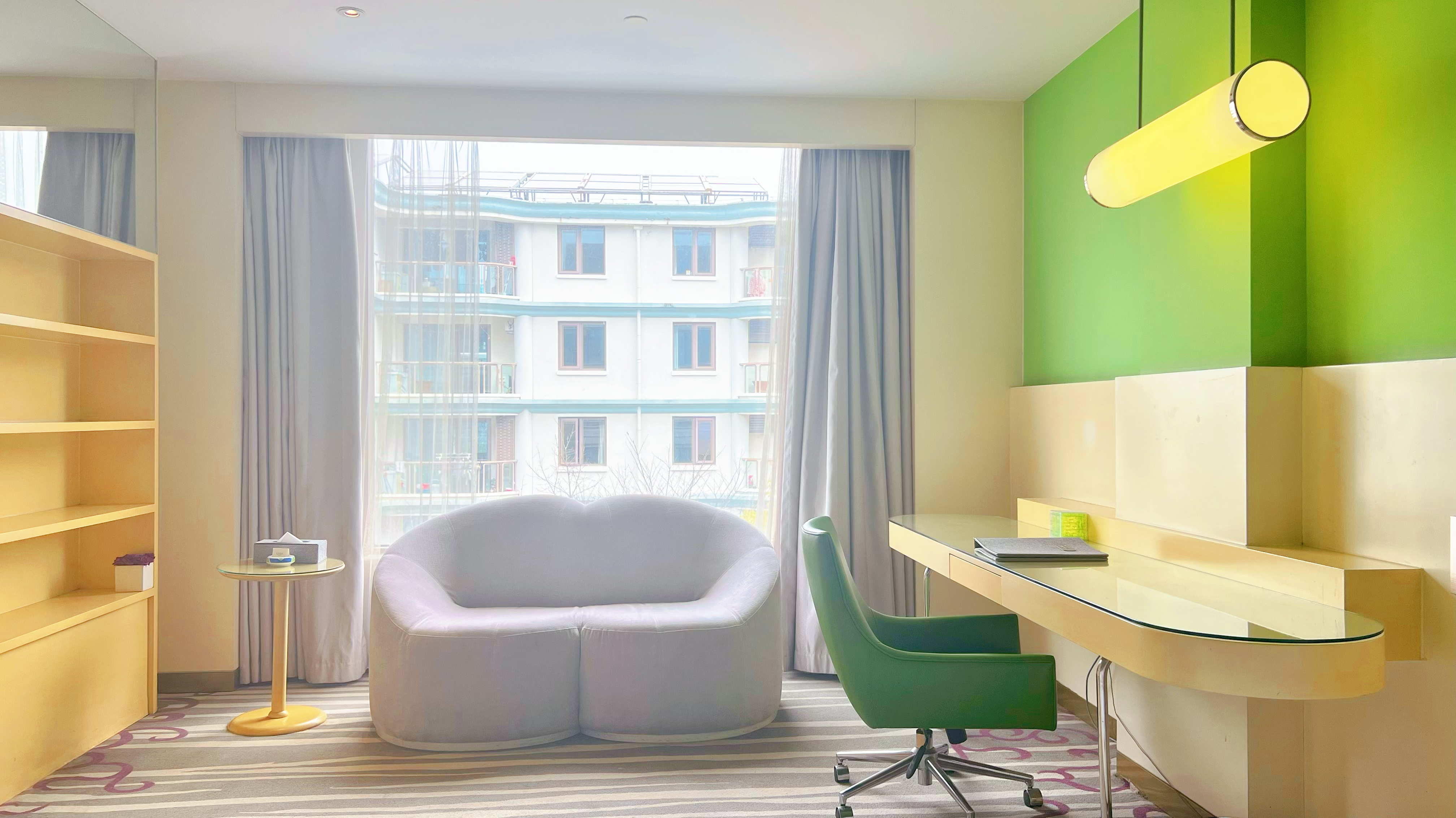 雅致大床房（空间面积大）