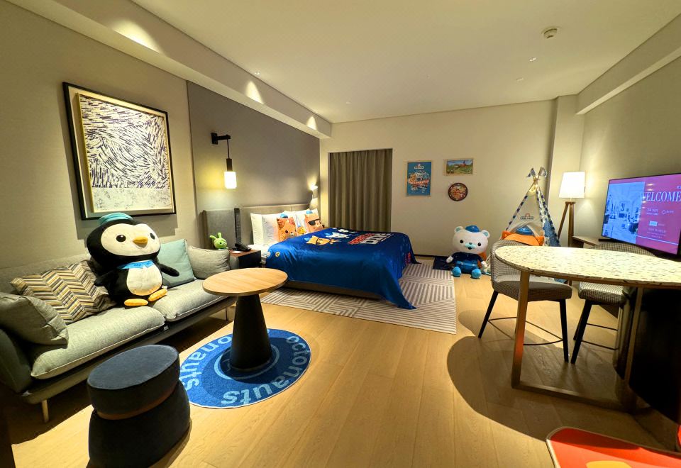 海底小纵队豪华大床房（小童游乐+Coffee机+Minibar）