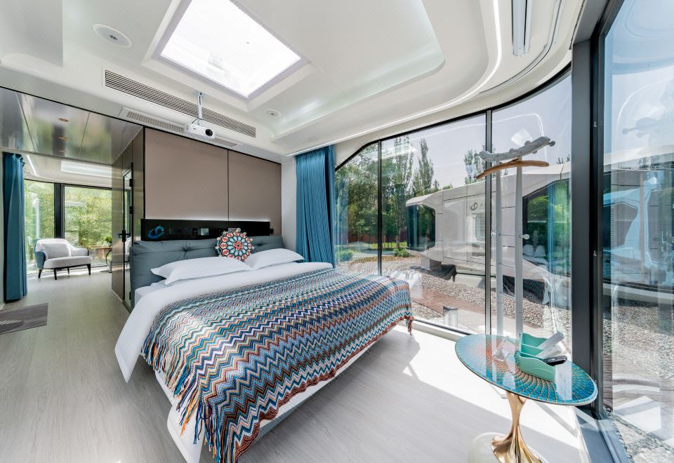 高級太空艙大床房-置身秀美園林景觀