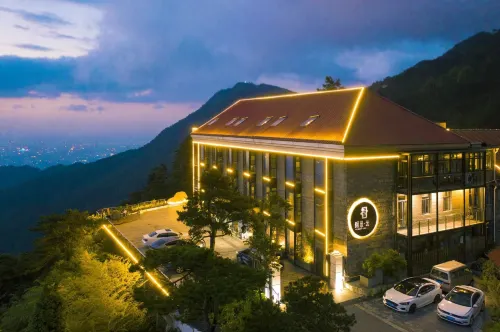 Yiduoyun Vacation Apartment (Lushan Guling Street)
